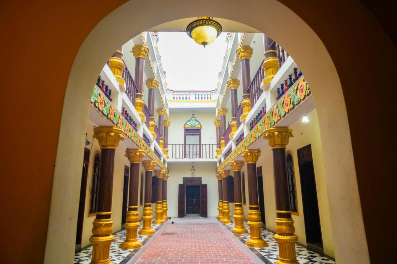 Chettinad Manor Hotel Kanadukattan Exterior photo